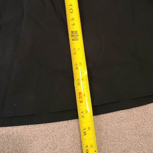 15.) Black Athletic Skirt - Picture 5 of 5